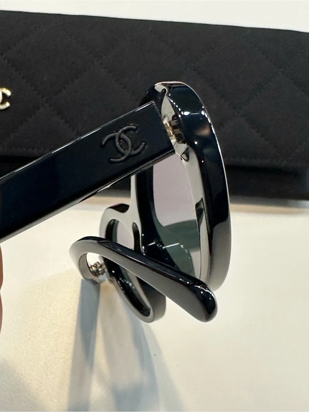 CHANEL Black Cat-Eye Sunglasses with Dark Gray Lenses